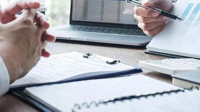 ���Ұl(f��)��ί��ס������13���T���И�(bi��o)�˲��Ï�(qi��ng)��Ҫ��Ͷ��(bi��o)�����И�(bi��o)���U�{�F(xi��n)���C����